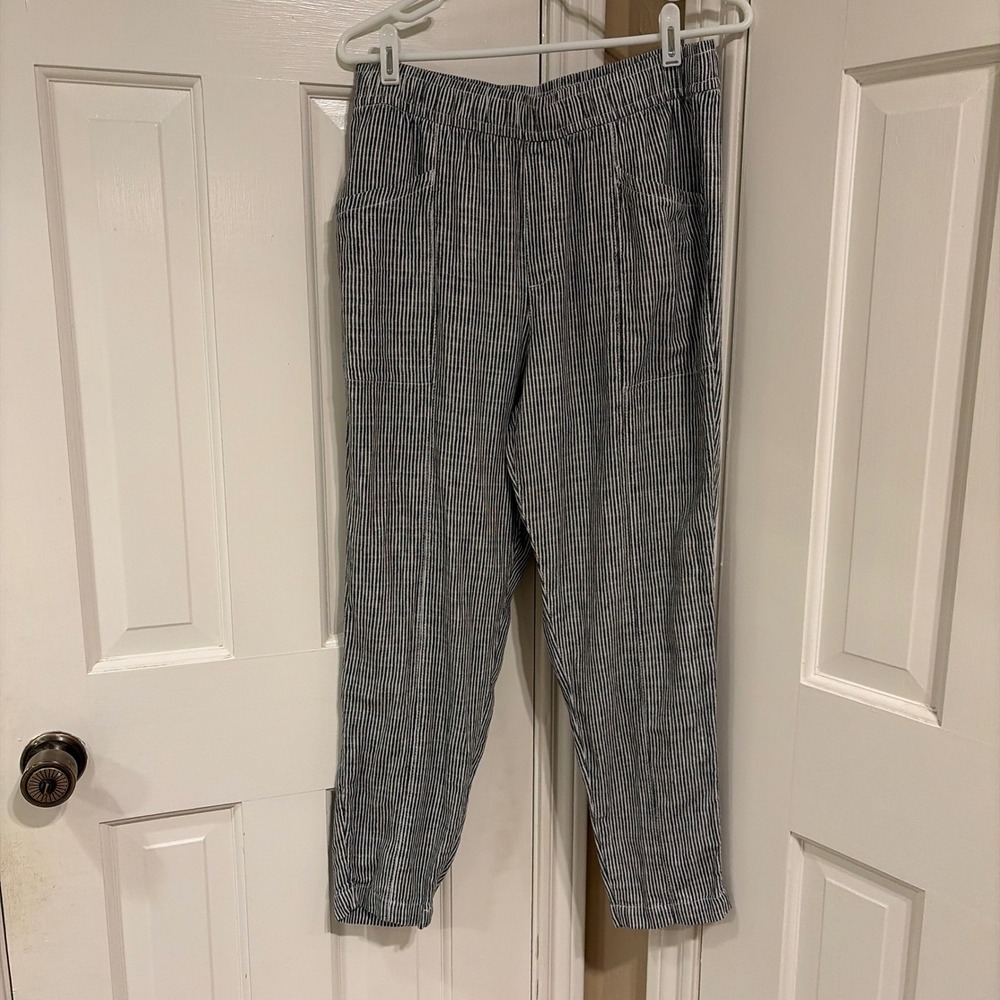 Old Navy Womens Tapered Linen Blend Pants Blue White Striped Size M Pull On